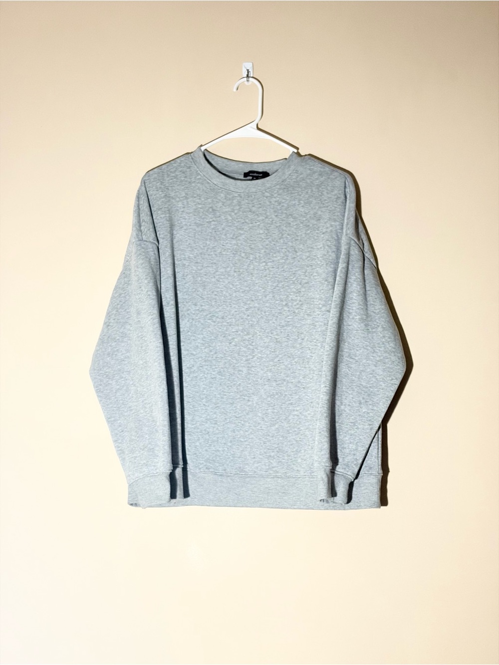 Ambiance Size M Women’s Comfortable Speckled Light Gray Crewneck Sweatshirt